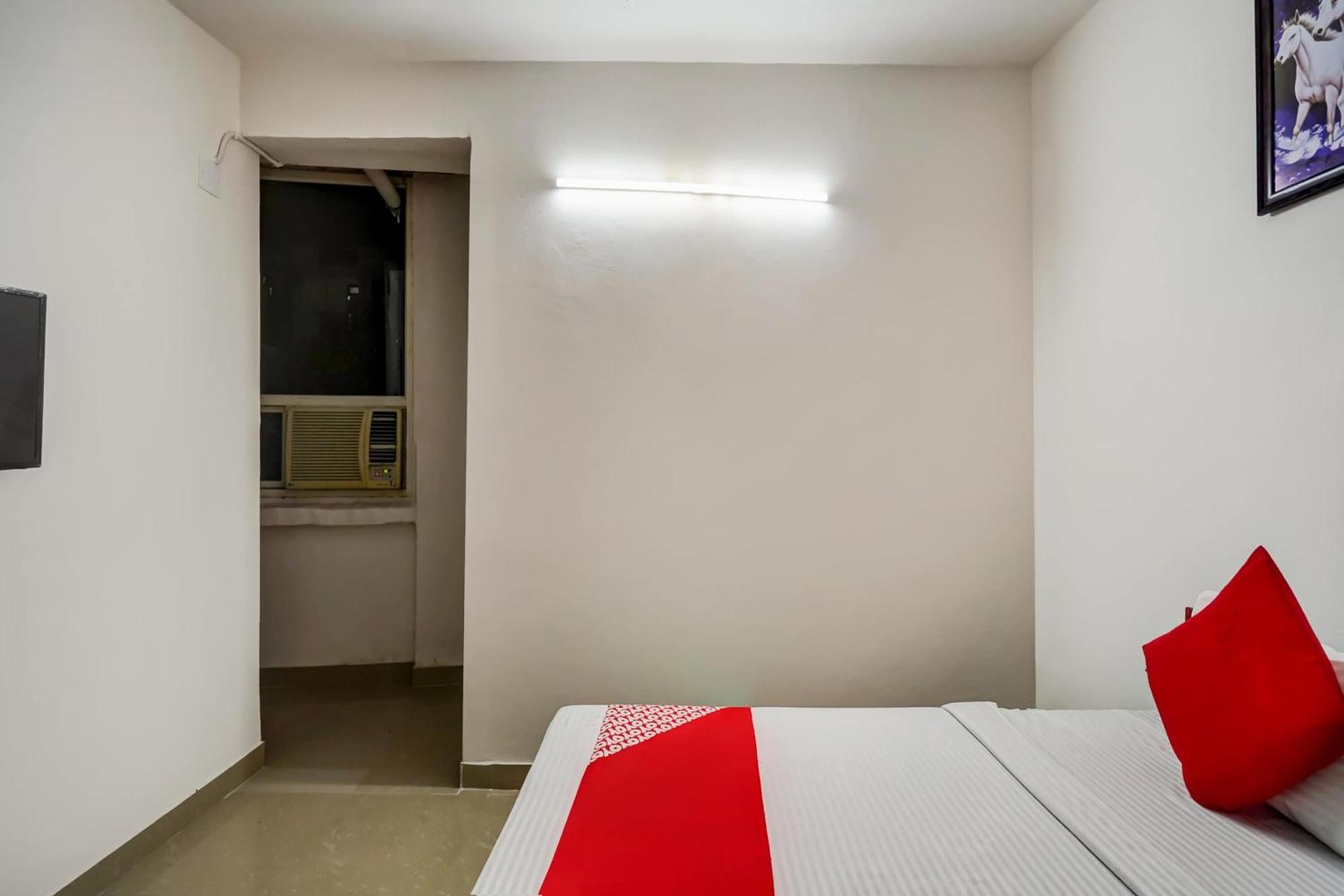 Oyo Flagship 75287 Pubg Residency Hotel New Delhi Exterior photo